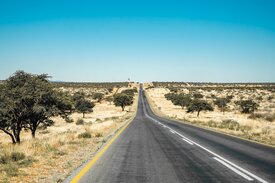 Strasse Anreise Kuzikus Wildllife Reserve & Astro G&auml;stefarm Kalahari Namibia