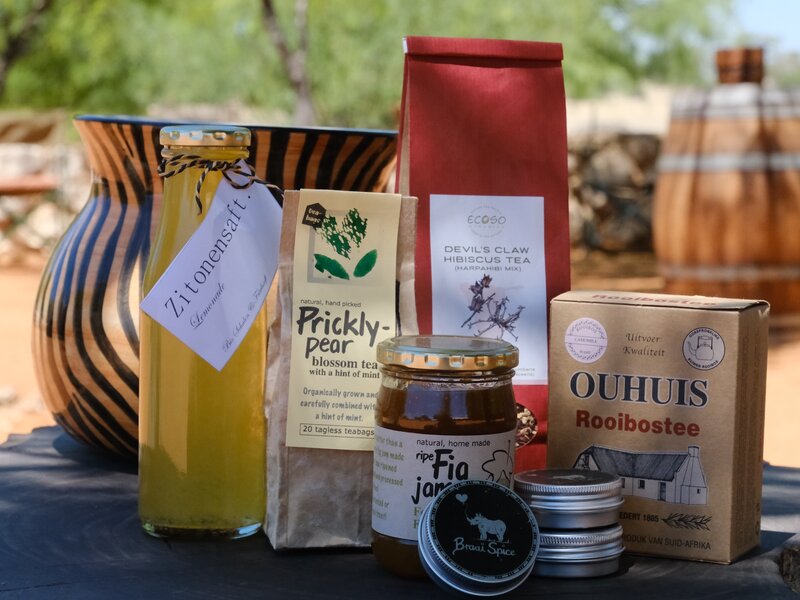 Shop Kuzikus regionale Lebensmittel Spezialit&auml;ten Souvenirs Namibia
