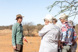 Bildung alle Generationen Kuzikus Wildlife & Astro Reserve Kalahari Namibia